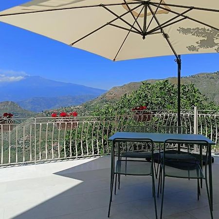 Stanza Mylai Etna View Apartman Castelmola Kültér fotó