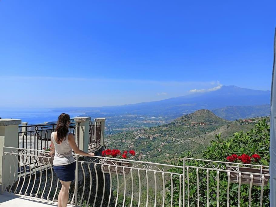 Stanza Mylai Etna View Apartman Castelmola Kültér fotó